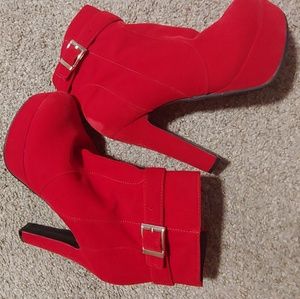 Red Velvet booties